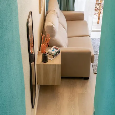 Beachfront Tiffany Design Apartament Estepona